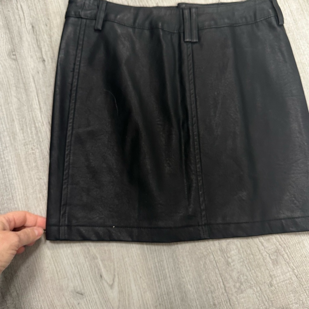 Olivaceous Faux Leather Mini Skirt – Black (Size S) - Picture 6 of 8